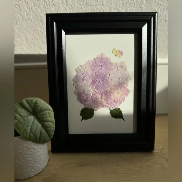 Real pressed flower art - hydrangea